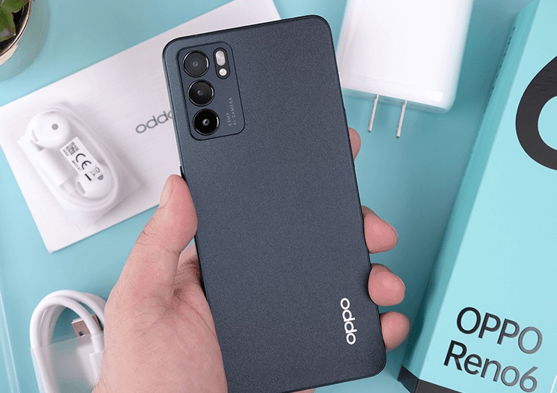OPPO Reno 6 5G có thiết kế đẹp